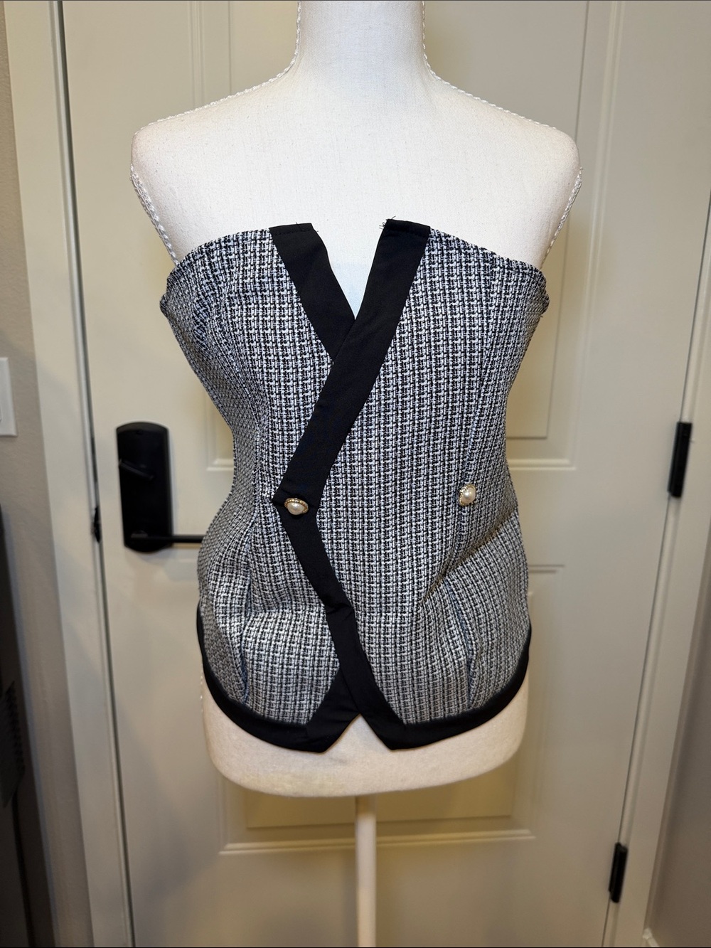 SHEIN Black and White Strapless Tweed Corset Vest